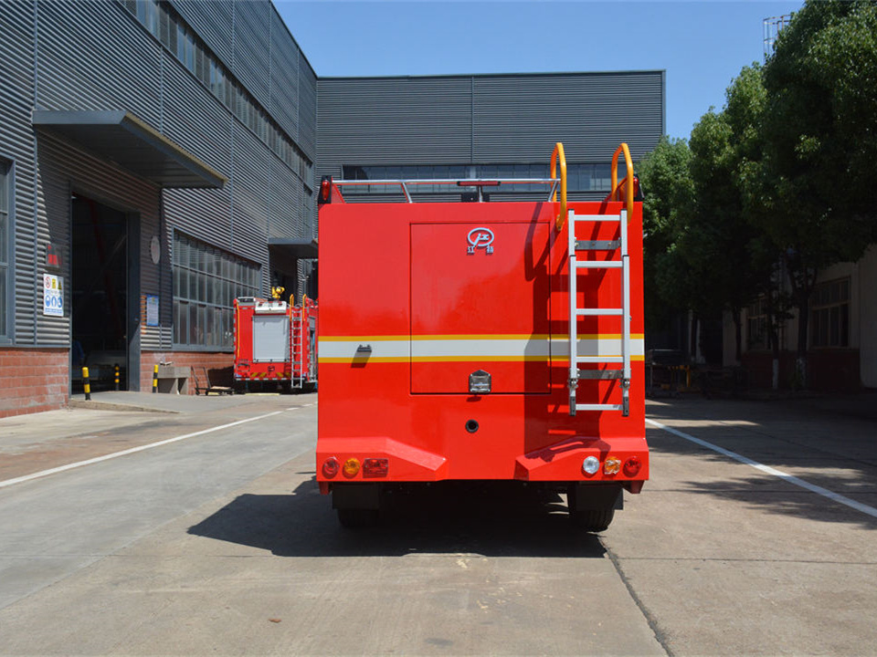 東風皮卡器材消防車